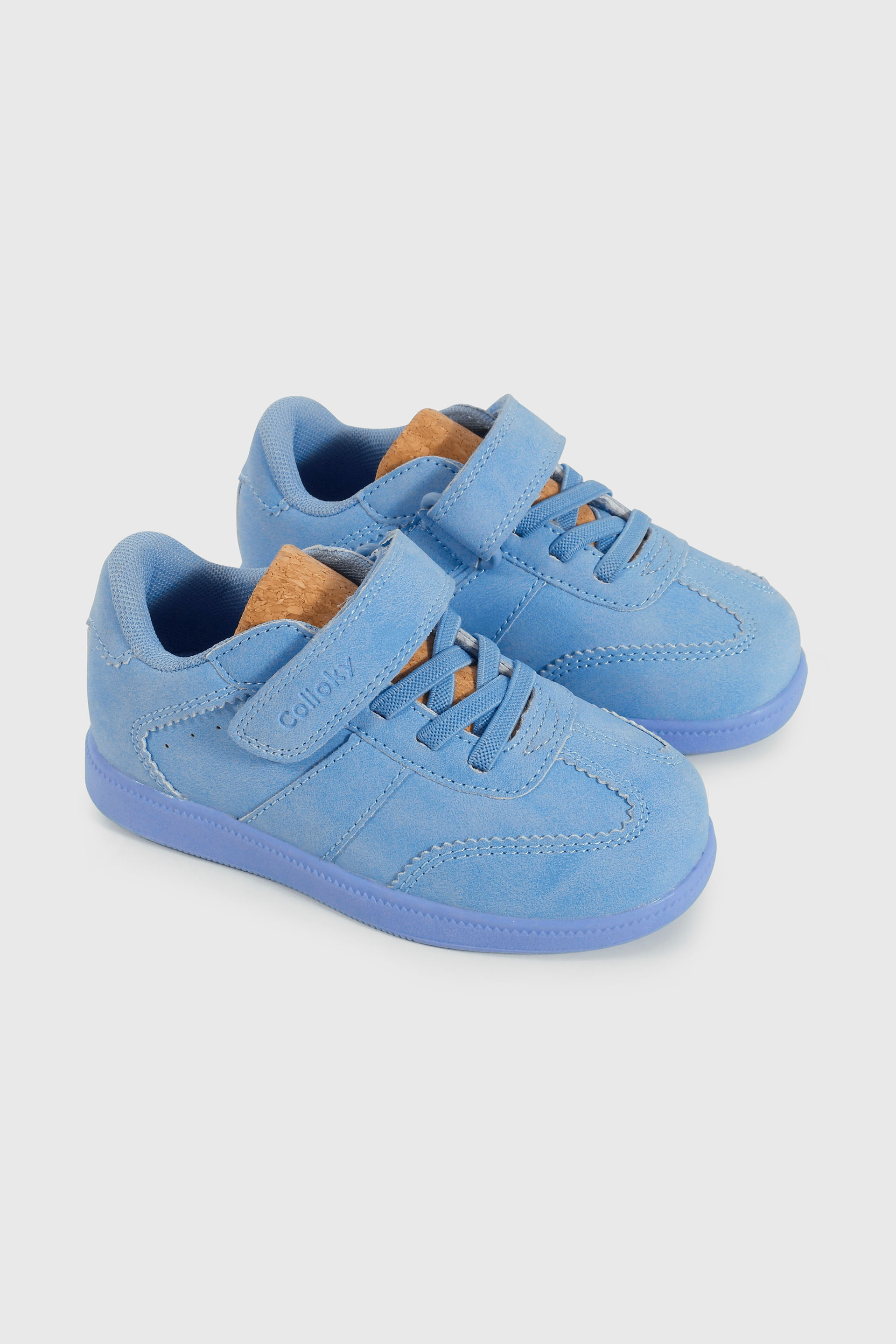 Zapatilla Caminante Lifestyle de Niña Celeste Caña